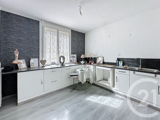 maison à vendre - 4 pièces - 117.7 m2 - CHAUMONT - 52 - CHAMPAGNE-ARDENNE - Century 21 Agence Diderot