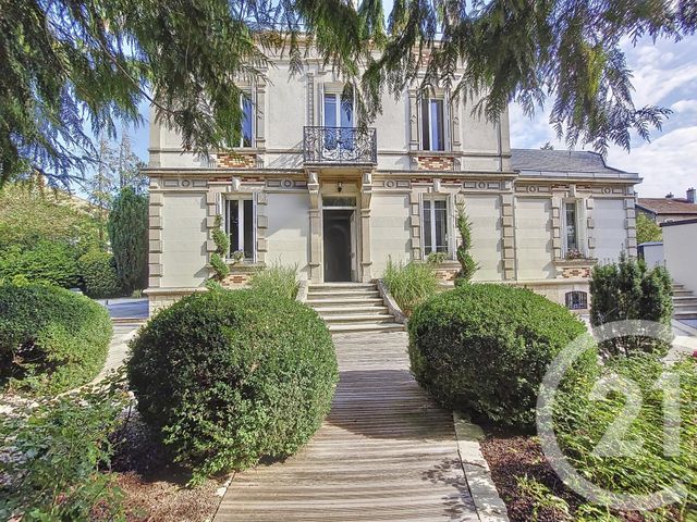 maison à vendre - 10 pièces - 236.62 m2 - CHAUMONT - 52 - CHAMPAGNE-ARDENNE - Century 21 Agence Diderot