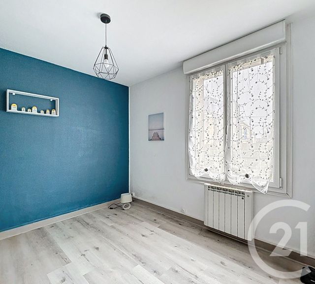 Appartement F3 à vendre - 3 pièces - 54.87 m2 - CHAUMONT - 52 - CHAMPAGNE-ARDENNE - Century 21 Agence Diderot