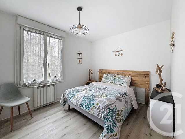 Appartement F3 à vendre - 3 pièces - 54.87 m2 - CHAUMONT - 52 - CHAMPAGNE-ARDENNE - Century 21 Agence Diderot