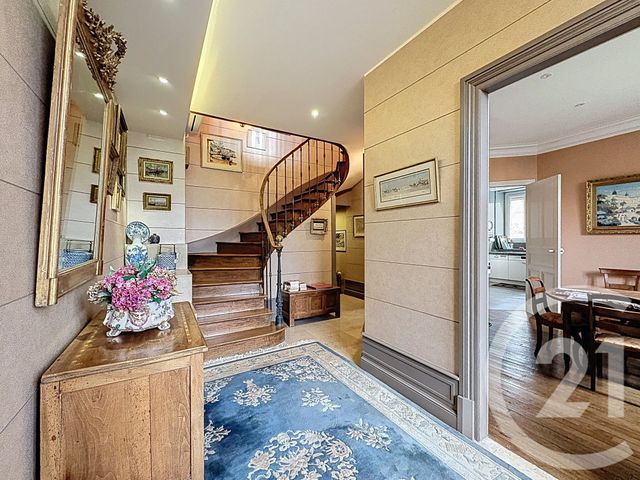 maison à vendre - 9 pièces - 237.0 m2 - CHAUMONT - 52 - CHAMPAGNE-ARDENNE - Century 21 Agence Diderot