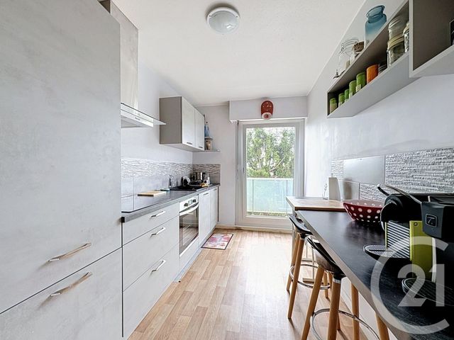 Appartement F4 à vendre - 4 pièces - 83.14 m2 - CHAUMONT - 52 - CHAMPAGNE-ARDENNE - Century 21 Agence Diderot