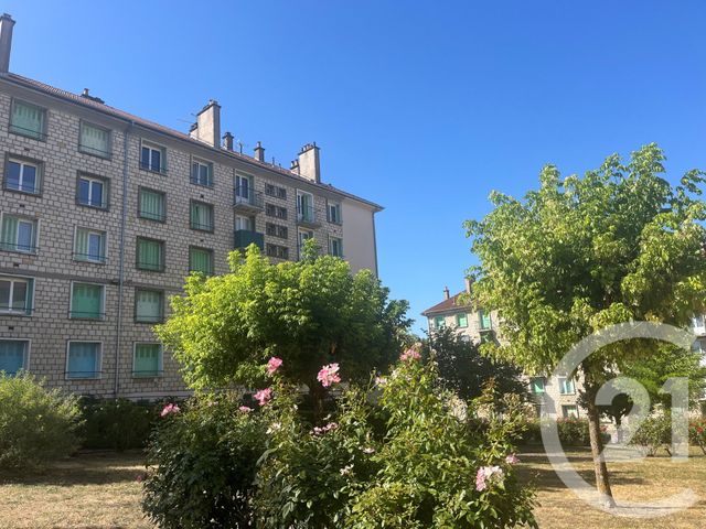 Appartement F4 à vendre - 4 pièces - 66.16 m2 - CHAUMONT - 52 - CHAMPAGNE-ARDENNE - Century 21 Agence Diderot