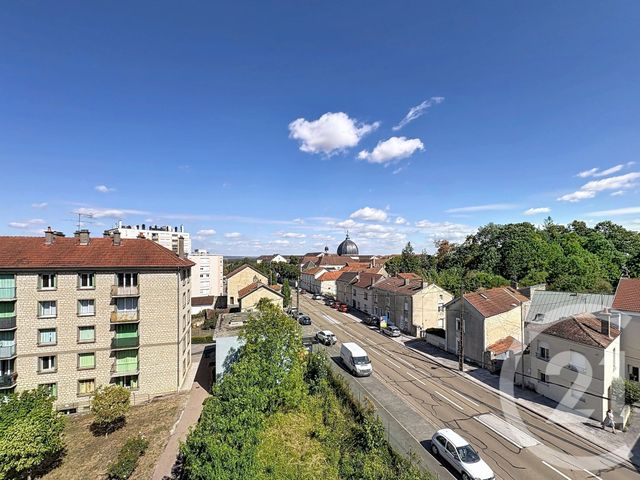 Appartement F4 à vendre - 4 pièces - 66.16 m2 - CHAUMONT - 52 - CHAMPAGNE-ARDENNE - Century 21 Agence Diderot