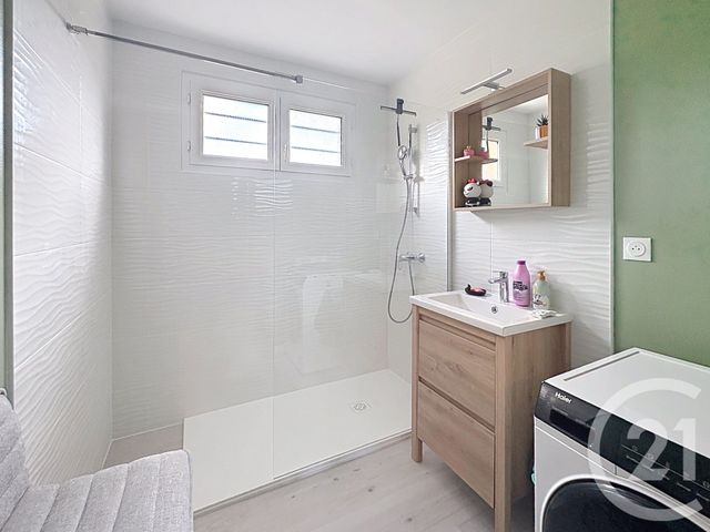 Appartement F3 à vendre - 3 pièces - 72.2 m2 - CHAMARANDES CHOIGNES - 52 - CHAMPAGNE-ARDENNE - Century 21 Agence Diderot