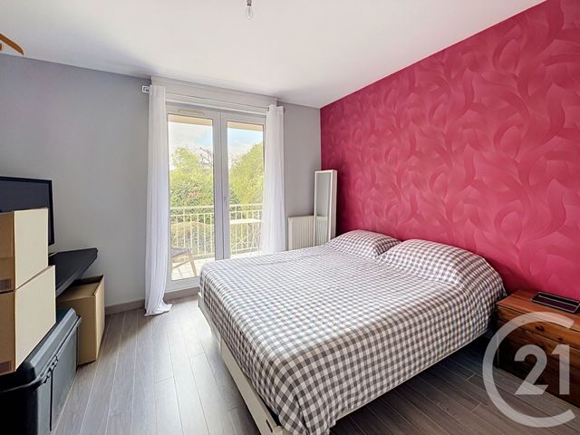 Appartement F3 à vendre - 3 pièces - 72.2 m2 - CHAMARANDES CHOIGNES - 52 - CHAMPAGNE-ARDENNE - Century 21 Agence Diderot
